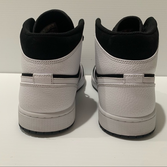 JORDAN 1 Mid White Black Tuxedo Size 13 VNDS Mint - Picture 6 of 9